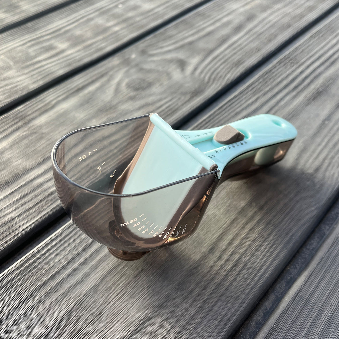 Measuring spoons for dog food and liquids