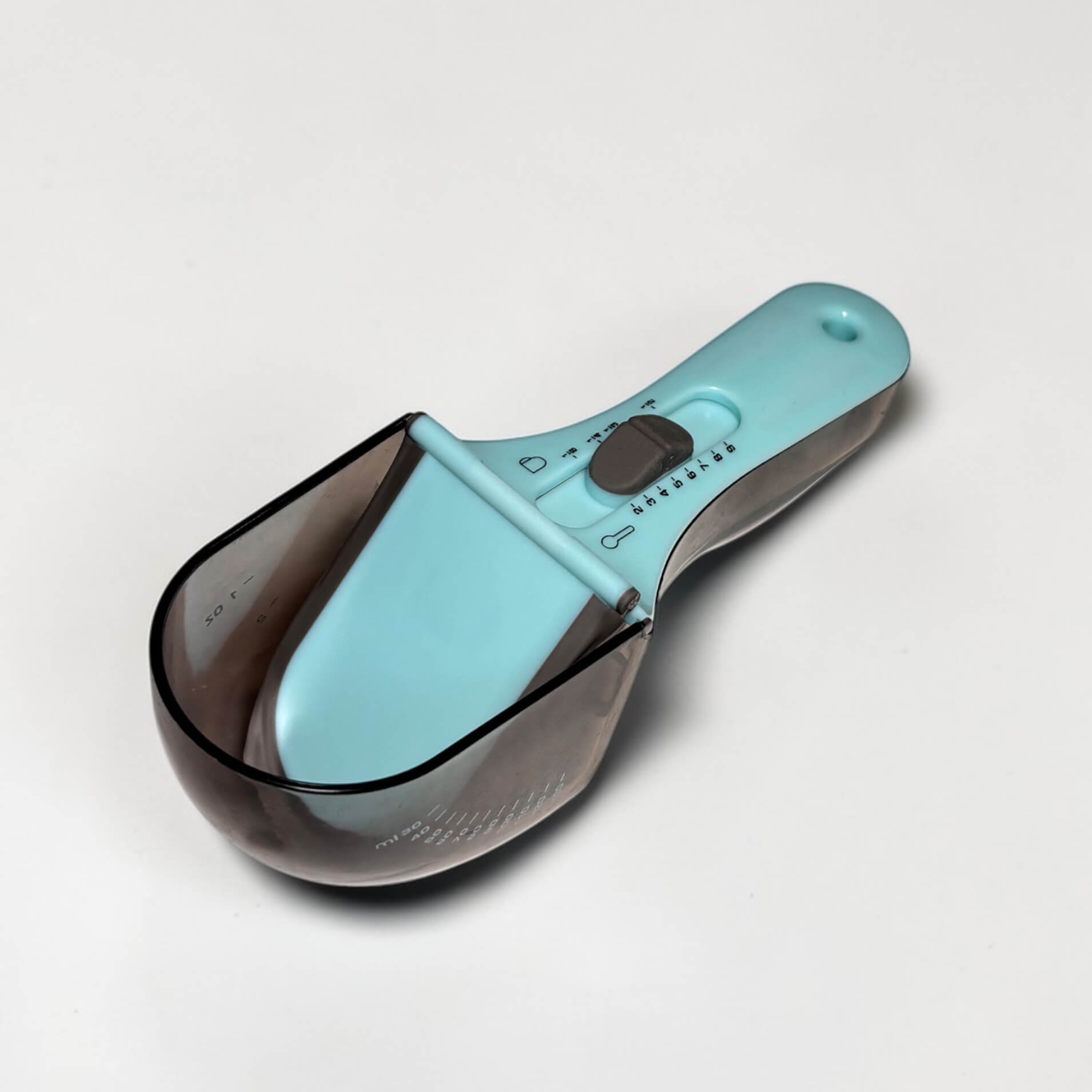 Measuring spoons for dog food and liquids 